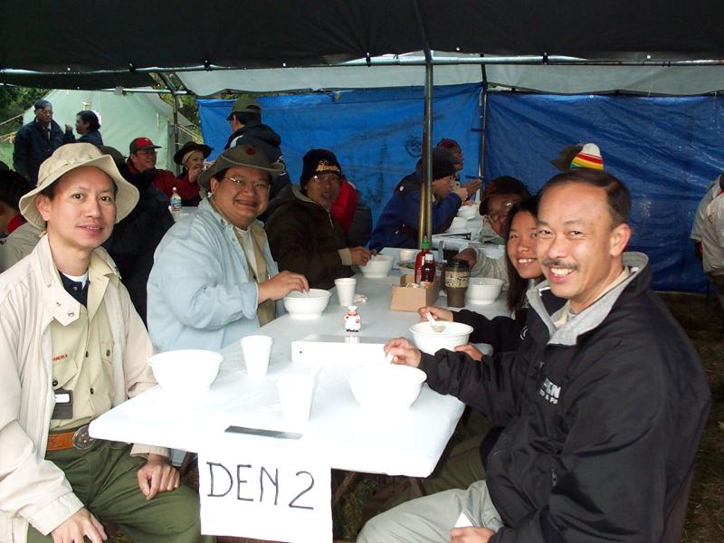04-03_Sun4_Lunch-02.jpg