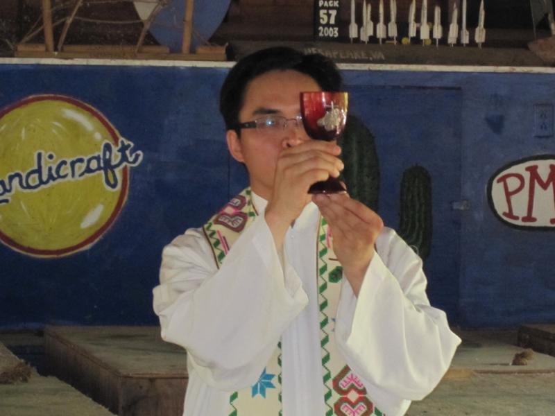 06-19_Catholic_Mass_012.jpg